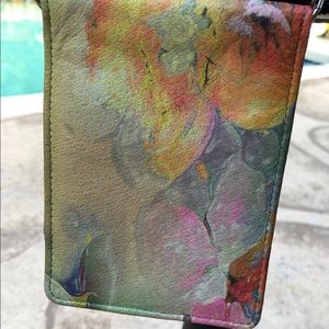 HOBO signature brand crossbody w/ painted leather!